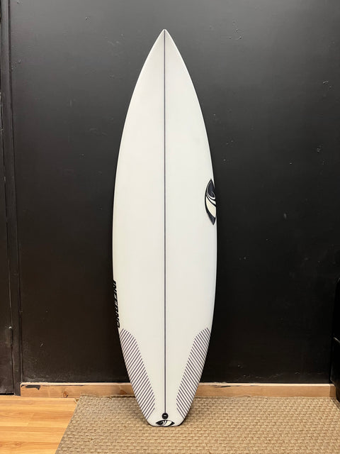 Sharpeye Inferno 72 5'7"