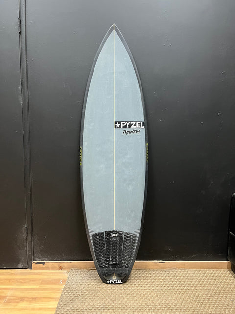 Pyzel Phantom 5'11"