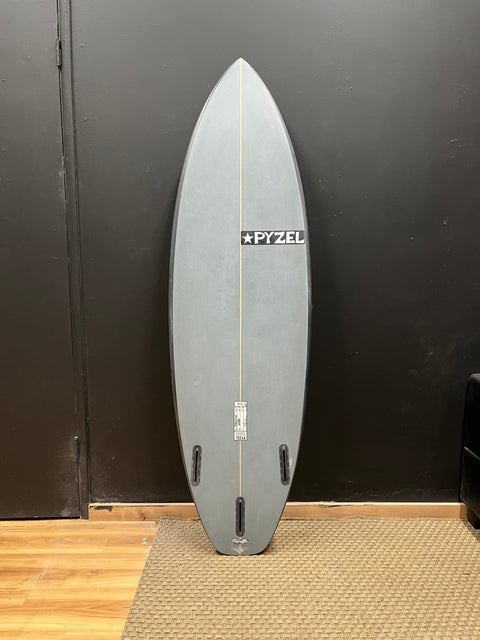 Pyzel Phantom 5'11"